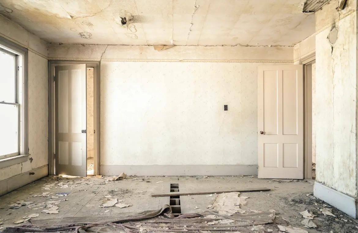 Waste disposal crew managing a cleanout project in Rolla